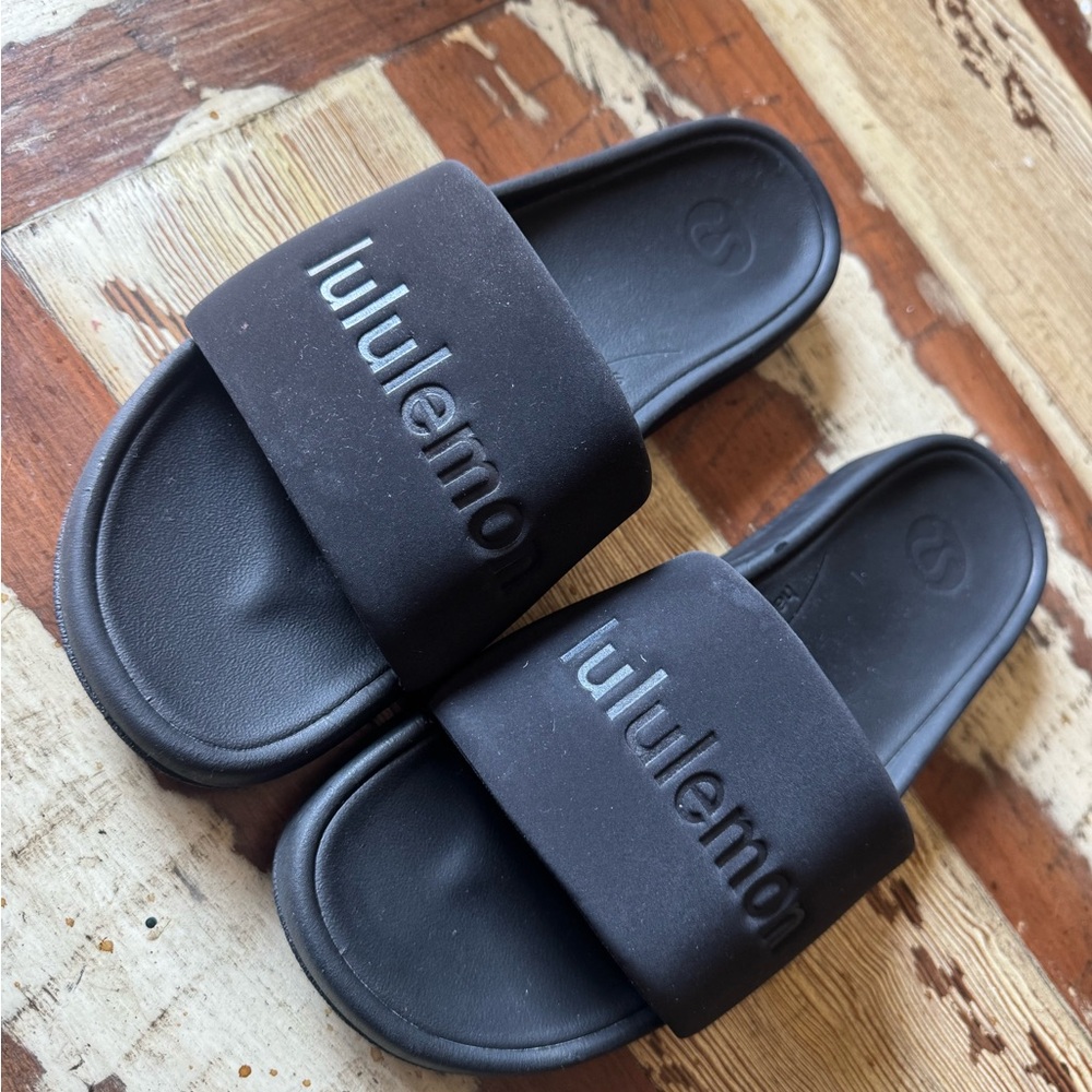 Lululemon Slides